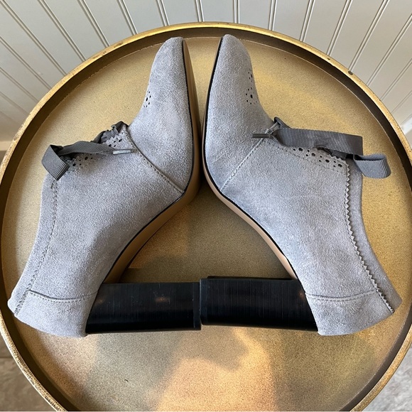 ADRIENNE VITTADINI GOSE LACE UP OXFORD HIGH HEELS | GRAY SUEDE | SIZE: 7.5 | EUC - Picture 6 of 10